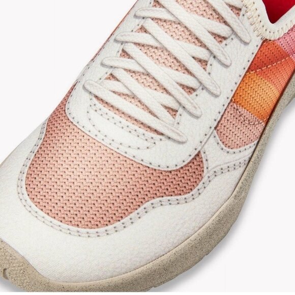 Psudo slip on size 11 women - Picture 4 of 5